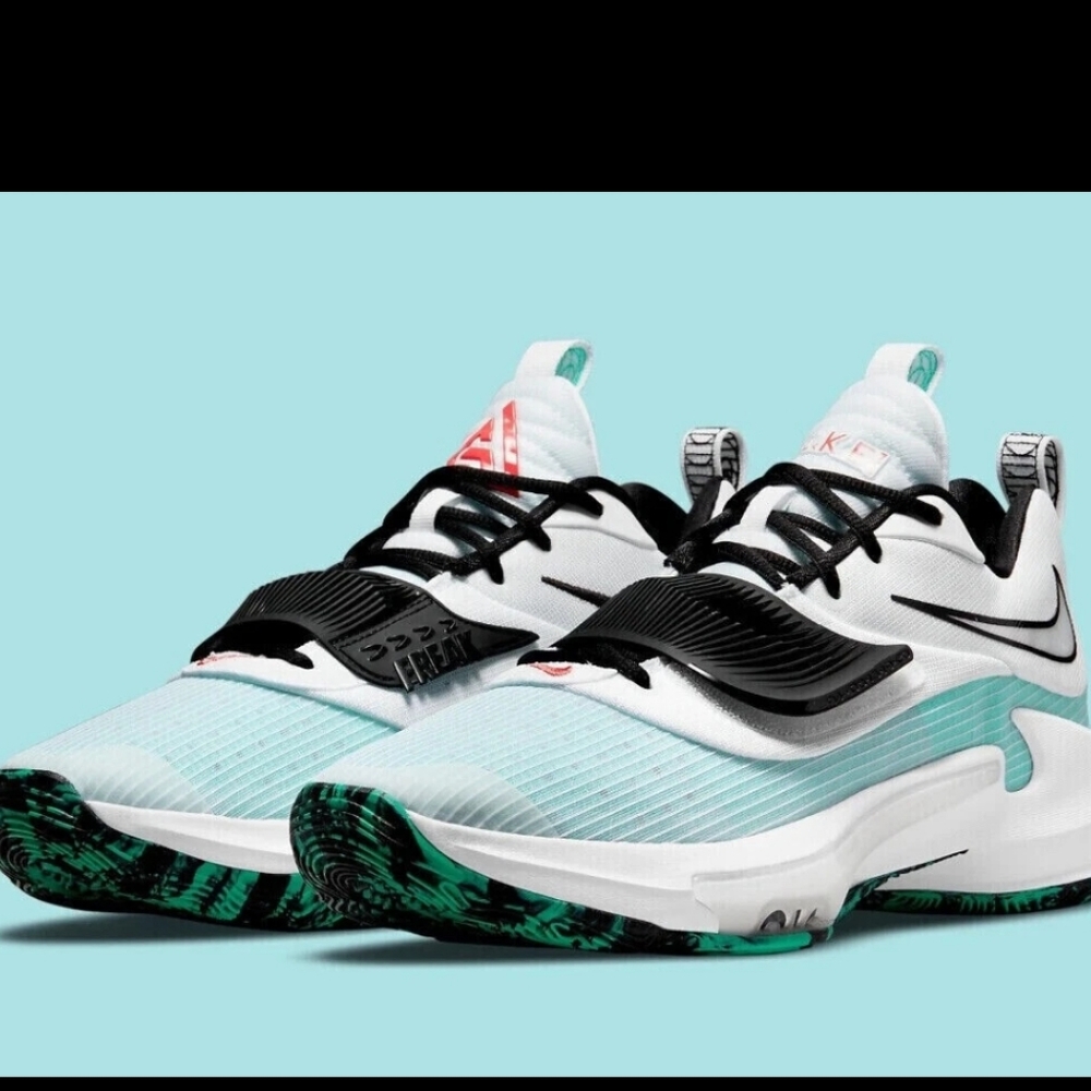 Nike Zoom Freak 3 (Giannis) Sz 6.5